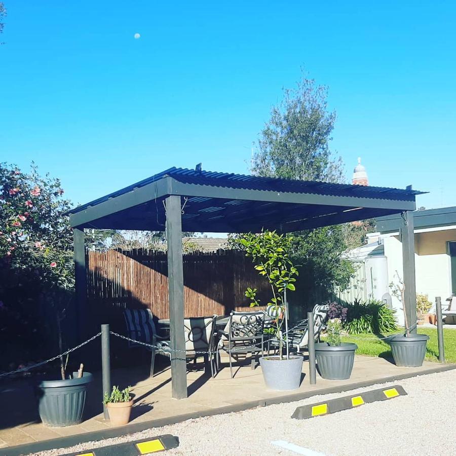 Bairnsdale Town Central Motel Екстер'єр фото