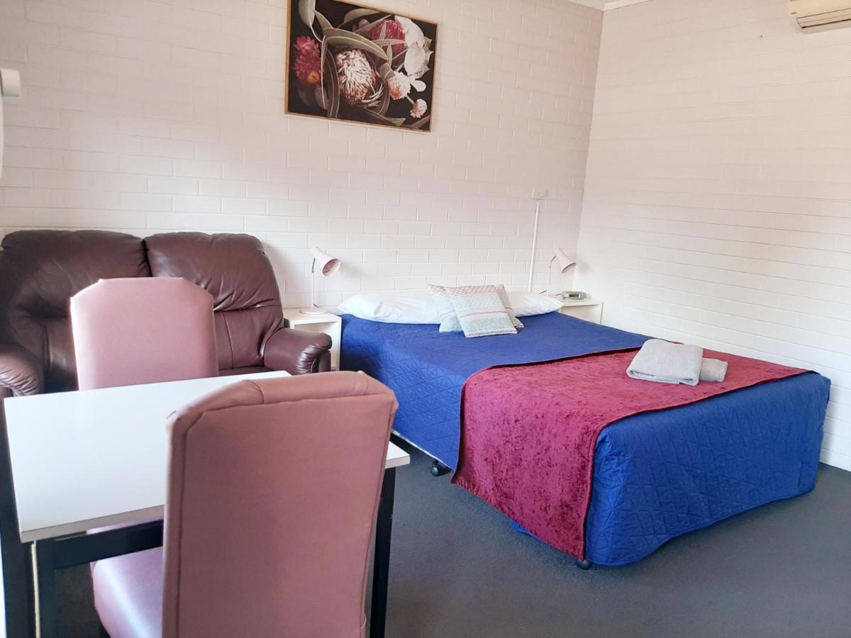 Bairnsdale Town Central Motel Екстер'єр фото