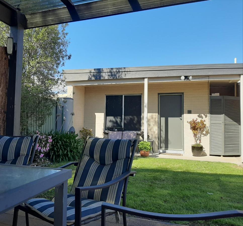 Bairnsdale Town Central Motel Екстер'єр фото