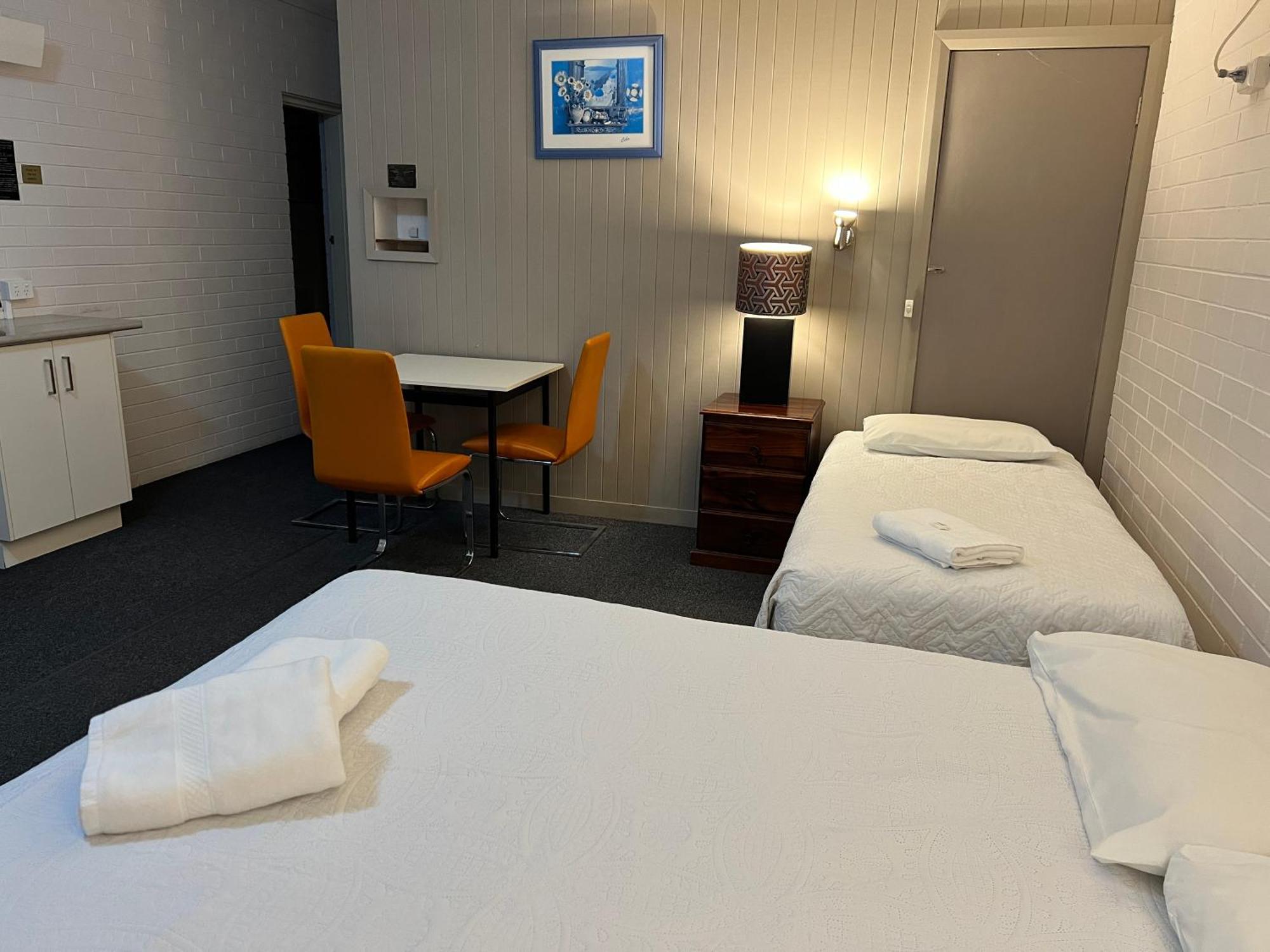 Bairnsdale Town Central Motel Екстер'єр фото