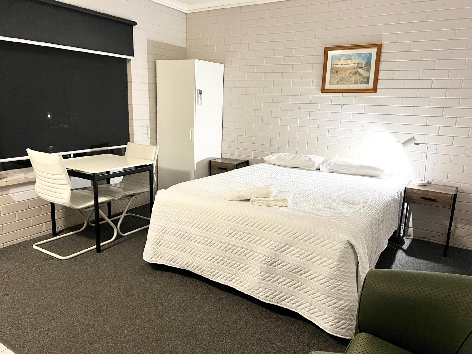 Bairnsdale Town Central Motel Екстер'єр фото