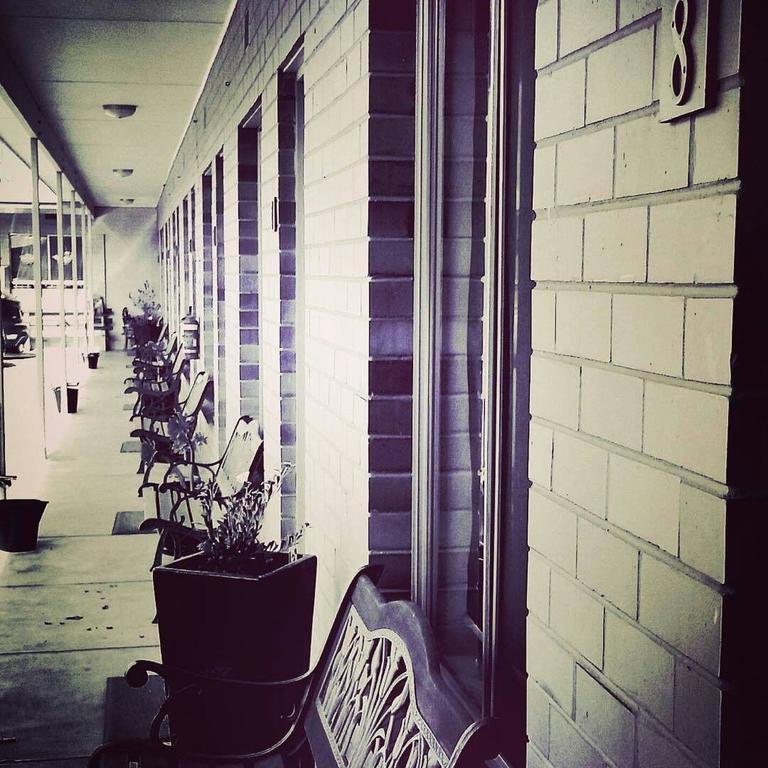 Bairnsdale Town Central Motel Екстер'єр фото