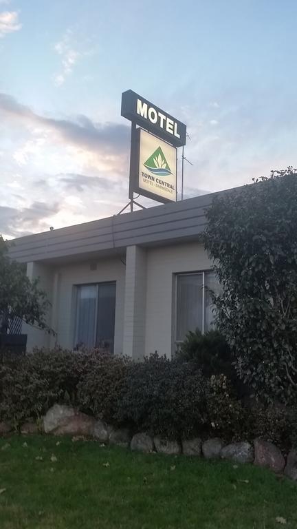 Bairnsdale Town Central Motel Екстер'єр фото