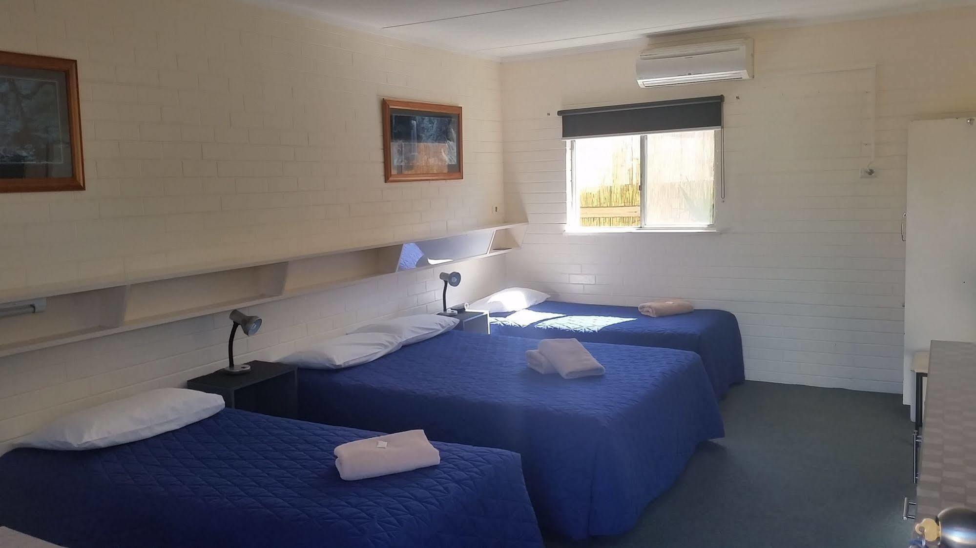 Bairnsdale Town Central Motel Екстер'єр фото